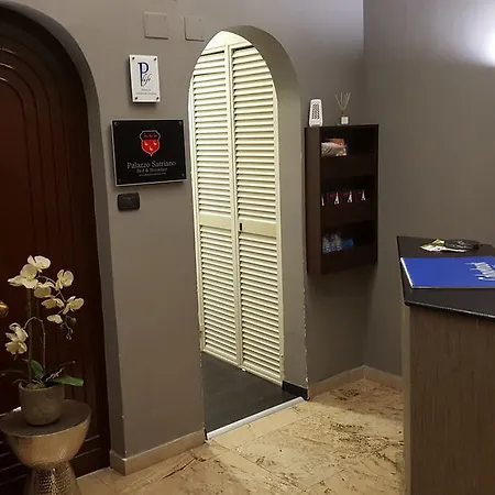 Panzió Palazzo Satriano 4*