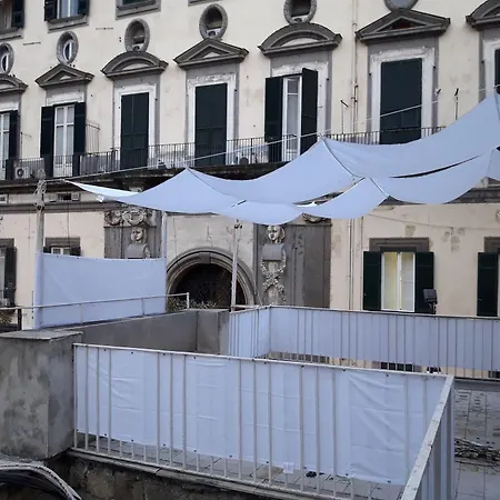 Palazzo Satriano 4* Nápoly