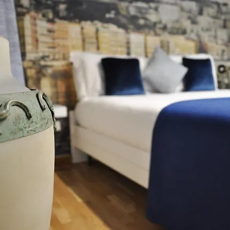 Palazzo Satriano Неаполь