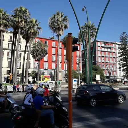 Palazzo Satriano 4* Neapel