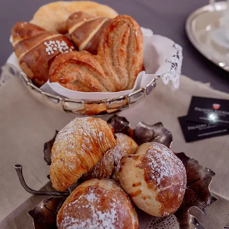 Frühstückspension Palazzo Satriano Neapel