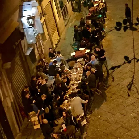 Palazzo Satriano Couette-café Naples