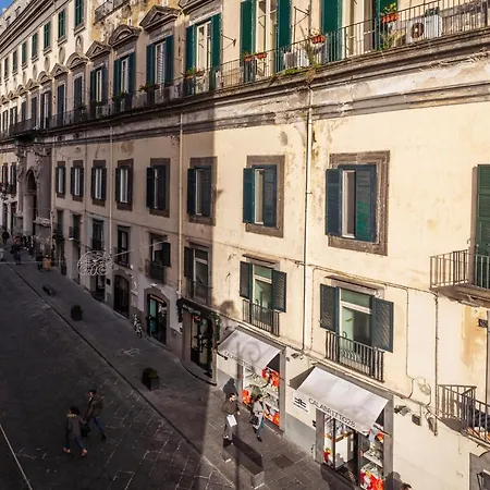 Palazzo Satriano Неаполь