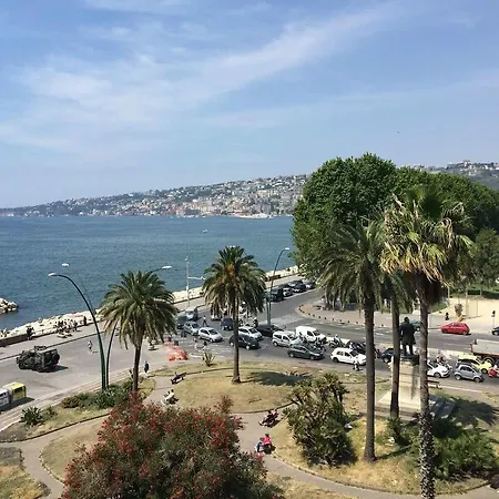 Palazzo Satriano فندق مبيت وإفطار نابولي